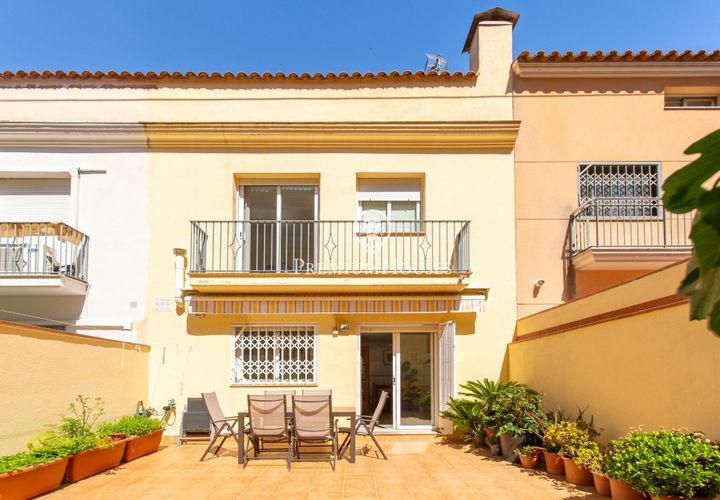 Rækkehus i Argentona, Barcelona, Argentona - € 620.000 | Ref: PH102504/3699 - foto 1