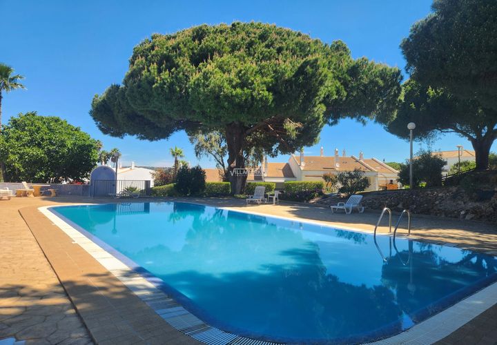 Villa i Albufeira, Faro, Albufeira - € 750.000 | Ref: JF-425NA - foto 1