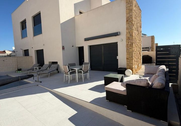 Rækkehus i Ciudad Quesada, Alicante, Ciudad Quesada - € 459.000 | Ref: 321 - foto 1