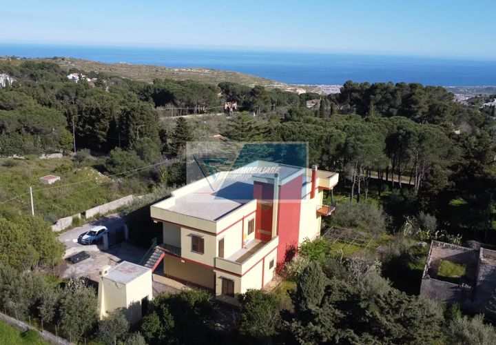 Villa i Avola, Siracusa, Avola - € 300.000 | Ref: AV VCAM 08 - foto 1