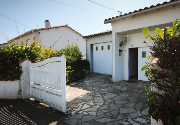 Villa a Niort, Deux-Sevres, Niort - € 218.000 | Ref: 830038493462 - foto 1