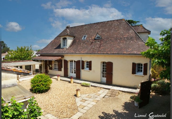 Villa a Pineuilh, Gironde, Pineuilh - € 297.000 | Ref: 830036407099 - foto 1