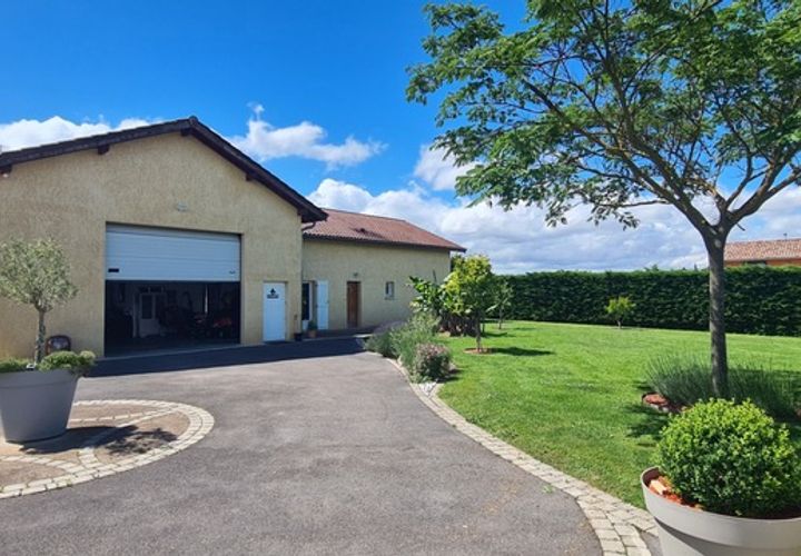 Villa a Vonnas, Ain, Vonnas - € 431.000 | Ref: 830038592967 - foto 1