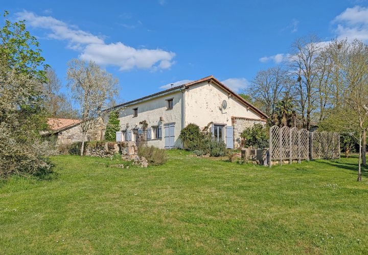 Villa a Monbahus, Lot-et-Garonne, Monbahus - € 224.999 | Ref: BVI85029 - foto 1
