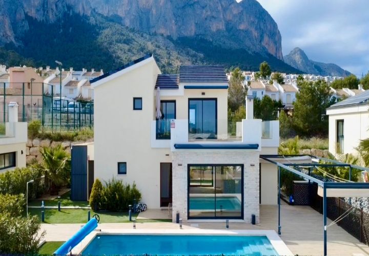 Villa en Polop, Alicante, Polop - € 575.000 | Ref: S-1596016 - photo 1