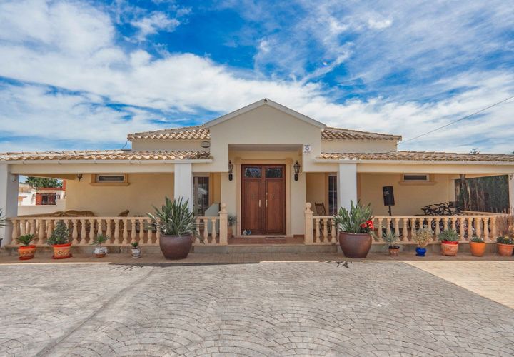 Villa a Heredades, Alicante, Heredades - € 595.000 | Ref: FFDLF115 - foto 1