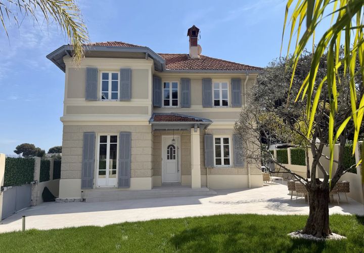 Villa i Roquebrune-Cap-Martin, Alpes-Maritimes, Roquebrune-Cap-Martin - € 2.205.000 | Ref: HH-16132600 - foto 1
