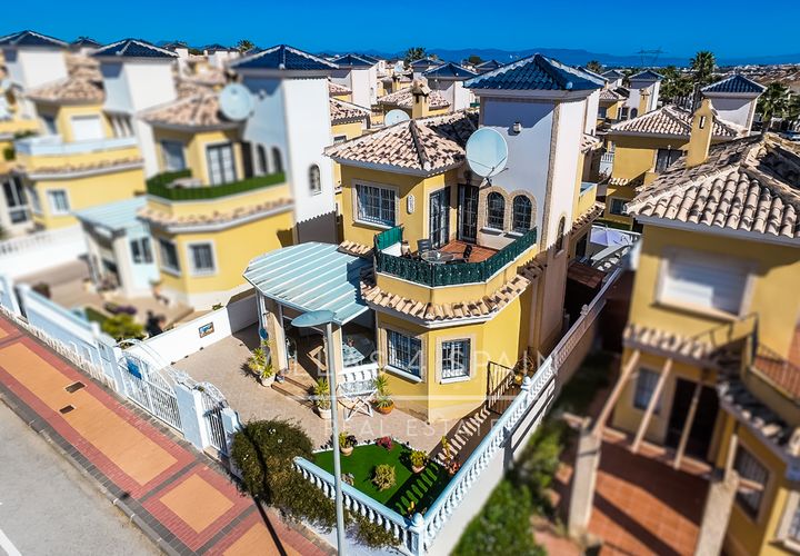 Villa en Algorfa, Alicante, Algorfa - € 295.000 | Ref: V4S5155 - photo 1
