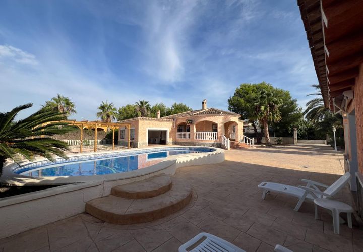 Villa en Dolores, Alicante, Dolores - € 355.000 | Ref: MCO-76949 - photo 1