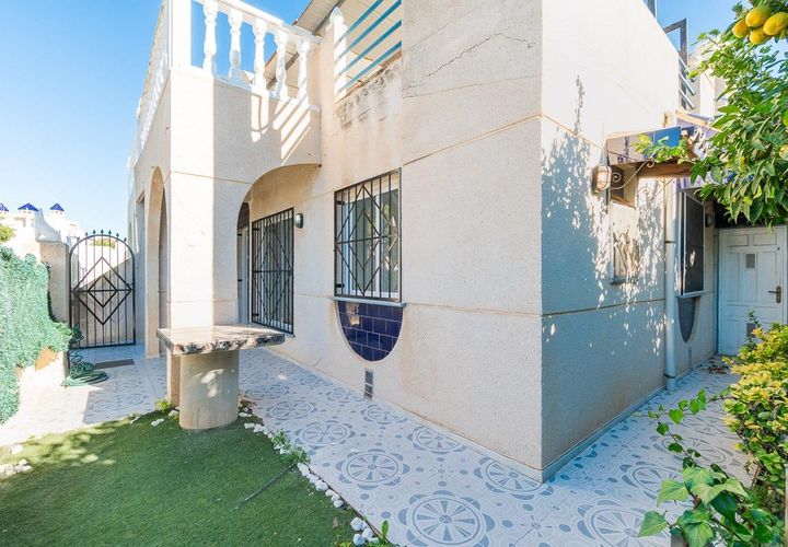 Rækkehus i Torrevieja, Alicante, Torrevieja - € 138.000 | Ref: 21-S688-776 - foto 1