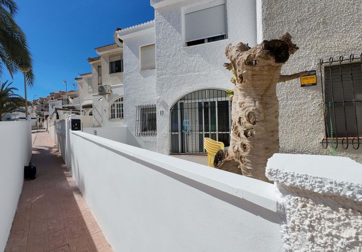 Apartamento en Torrevieja, Alicante, Torrevieja - € 127.900 | Ref: P8939 - photo 1