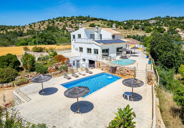 Villa in Silves, Faro, Silves - € 1.180.000 | Ref: P645 - foto 1