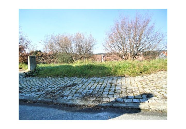 Helårsgrund i Viseu, Viseu, Viseu - € 35.000 | Ref: UM1201 - foto 1