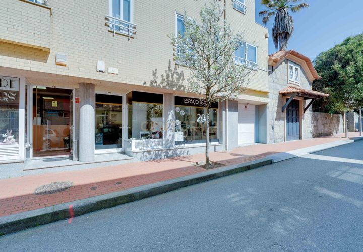 Erhvervsejendom i Espinho, Aveiro, Espinho - € 70.000 | Ref: C0496-00190 - foto 1