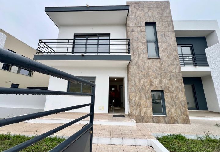 Villa a Laranjeiro, Setubal, Laranjeiro - € 695.000 | Ref: A219 - foto 1