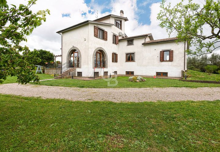 Villa a Viterbo, Viterbo, Viterbo - € 639.000 | Ref: CBI006-9-332939 - foto 1