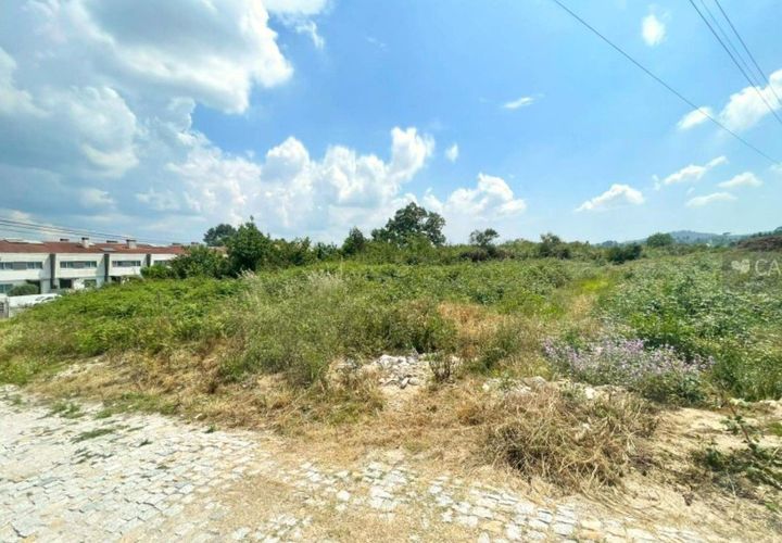 Helårsgrund i Paredes, Porto, Paredes - € 250.000 | Ref: T-30581 - foto 1