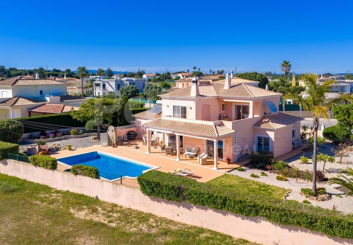 Villa i Lagoa, Faro, Lagoa - € 1.599.000 | Ref: V31094-1 - foto 1