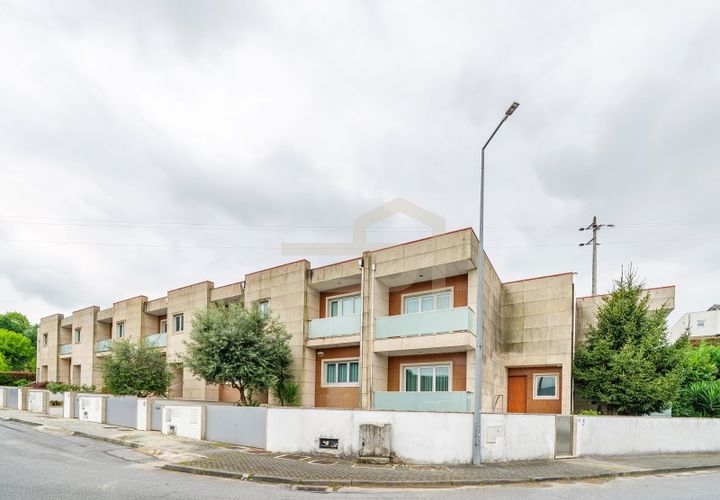 Villa i Braga, Braga, Braga - € 520.000 | Ref: CAS_260 - foto 1