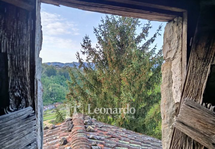 Villa i Barga, Lucca, Barga - € 100.000 | Ref: BA495 - foto 1