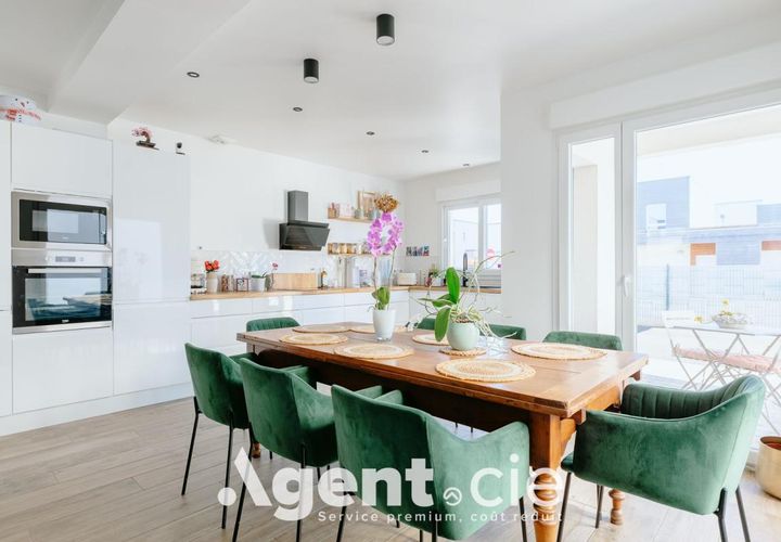 Villa i Soliers, Calvados, Soliers - € 299.990 | Ref: 420-JC-FL-agentcie - foto 1