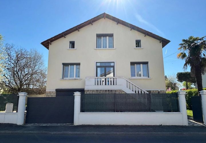 Villa i Bergerac, Dordogne, Bergerac - € 402.800 | Ref: BVI85209 - foto 1