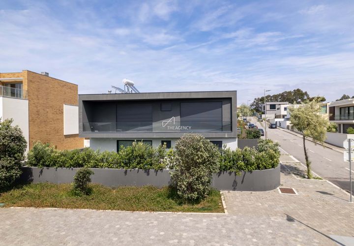Villa a Canidelo, Porto, Canidelo - € 4.200/mes | Ref: TAPT01-1485_AK - foto 1