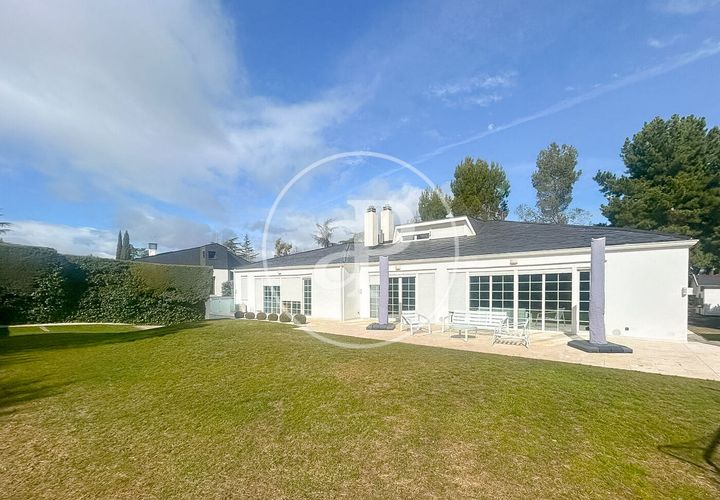 Villa a La Moraleja, Madrid, La Moraleja - € 4.100.000 | Ref: VMN2604011 - foto 1