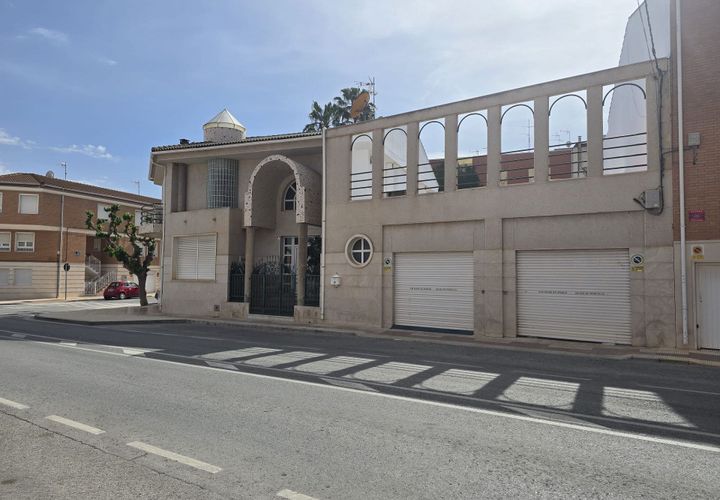 Villa i Sax, Alicante, Sax - € 575.000 | Ref: IVD13870 - foto 1