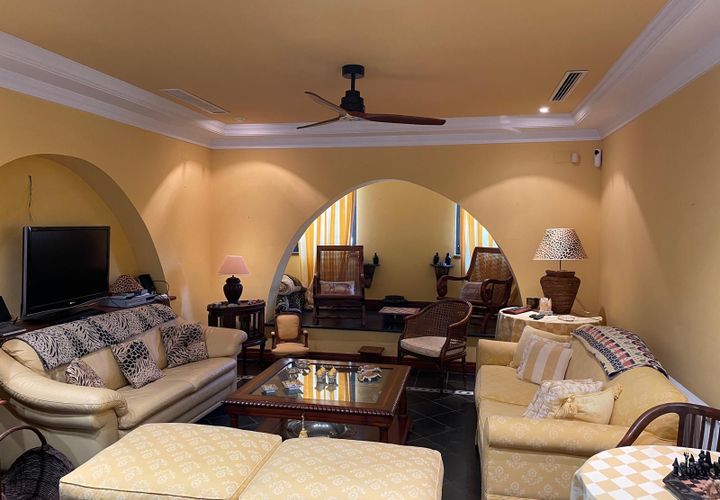 Villa a Benidorm, Alicante, Benidorm - € 5.500/mes | Ref: RENT-4351LU - foto 1