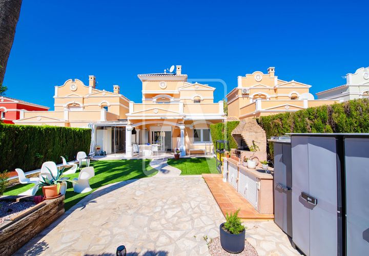 Rækkehus i Calpe, Alicante, Calpe - € 645.000 | Ref: TCA4021 - foto 1