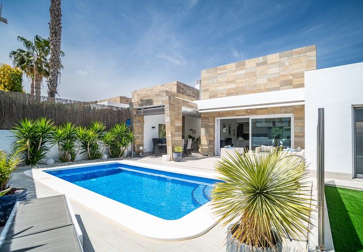 Villa en Algorfa, Alicante, Algorfa - € 585.000 | Ref: 13668 - photo 1