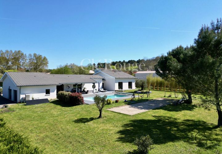 Villa a Casteljaloux, Lot-et-Garonne, Casteljaloux - € 540.600 | Ref: CPC020 - foto 1