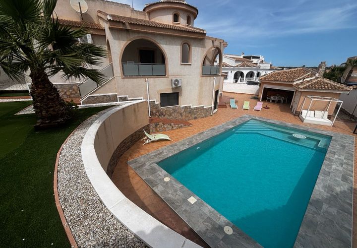 Villa a Ciudad Quesada, Alicante, Ciudad Quesada - € 665.000 | Ref: 200-4736 - foto 1