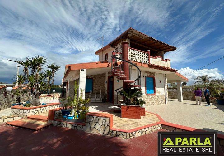 Villa a Ispica, Ragusa, Ispica - € 300.000 | Ref: 85623229 - foto 1