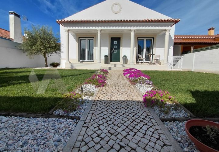 Villa i Almeirim, Santarem, Almeirim - € 390.000 | Ref: CAS_125 - foto 1