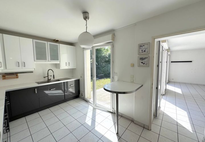 Villa i Bruges, Gironde, Bruges - € 385.000 | Ref: 86940916 - foto 1
