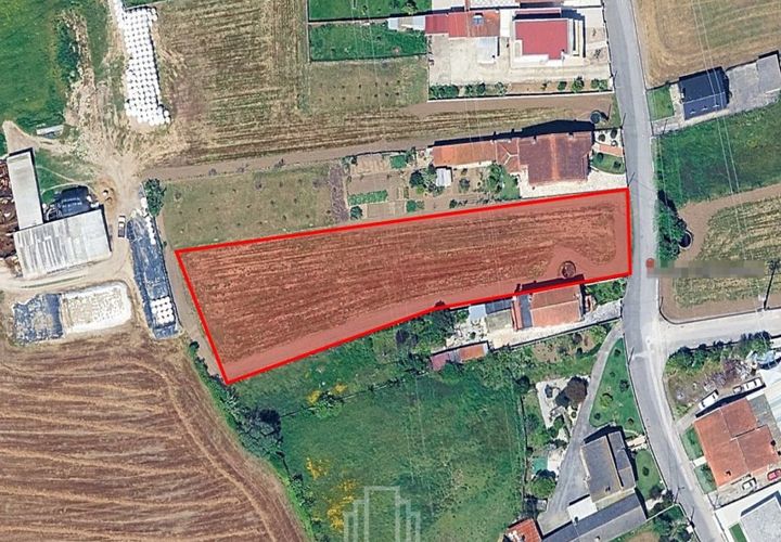 Helårsgrund i Estarreja, Aveiro, Estarreja - € 60.000 | Ref: 303-OVR - foto 1