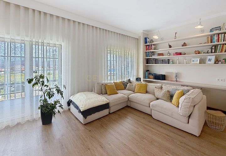 Villa i Nazare, Leiria, Nazare - € 450.000 | Ref: 1739-02302 - foto 1