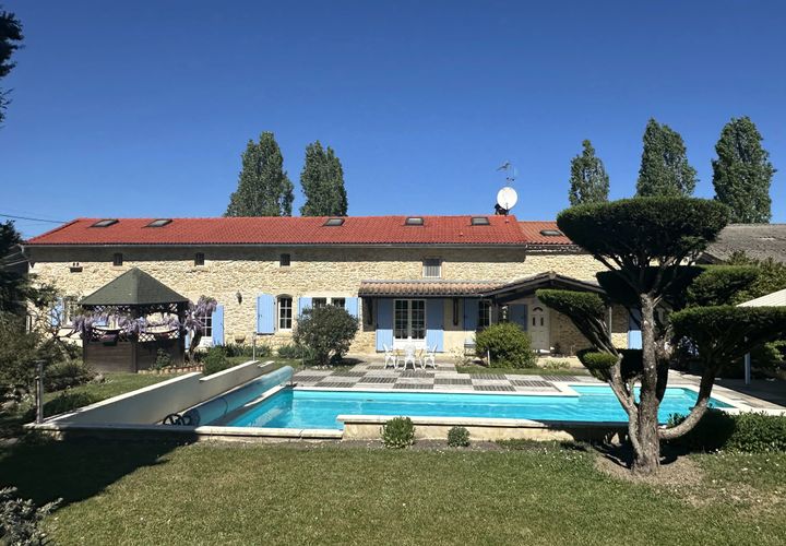 Villa in Sauveterre-de-Guyenne, Gironde, Sauveterre-de-Guyenne - € 519.400 | Ref: BVI82378 - foto 1