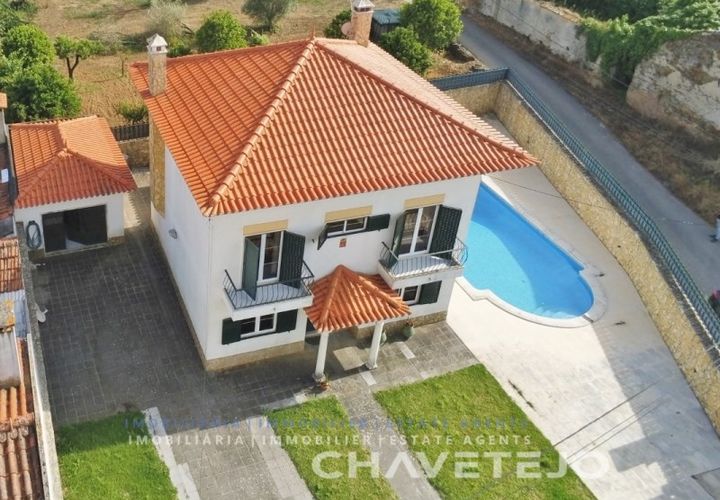 Villa a Serra, Santarem, Serra - € 320.000 | Ref: 521/26 - foto 1
