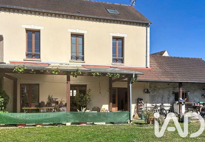 Villa a Nargis, Loiret, Nargis - € 290.000 | Ref: 11813 - foto 1