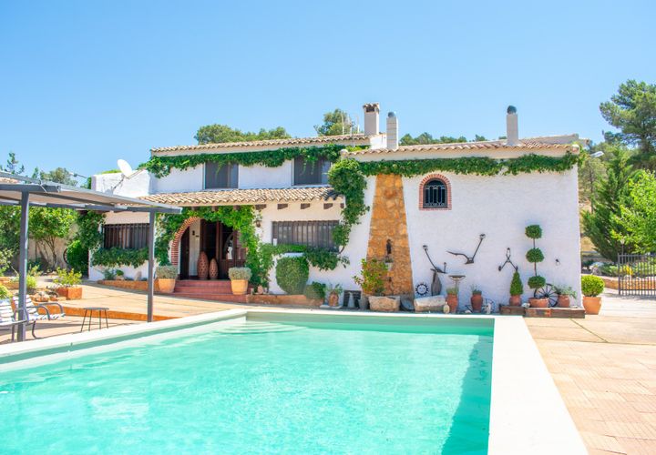 Villa i Onil, Alicante, Onil - € 2.000.000 | Ref: 32646 - foto 1