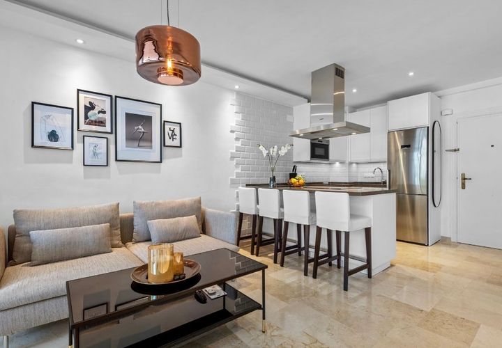 Apartament a Marbella, Malaga, Marbella - € 2.300/mes | Ref: PANR-16277L - foto 1