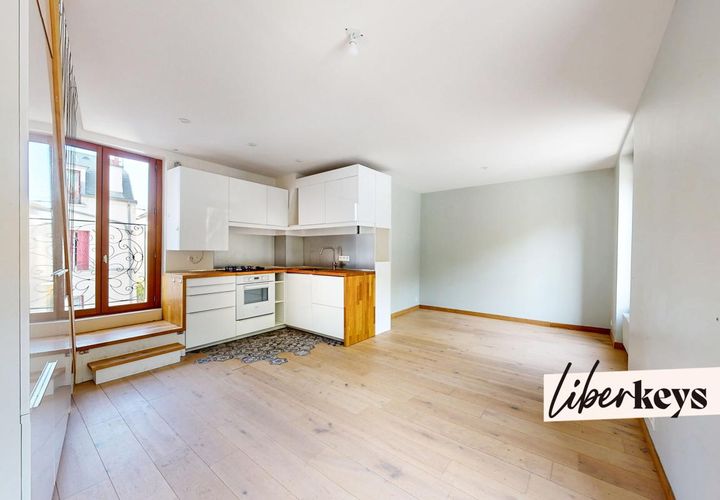 Dupleks i Chaville, Hauts-de-Seine, Chaville - € 279 000 | Ref: DOM29481 - foto 1