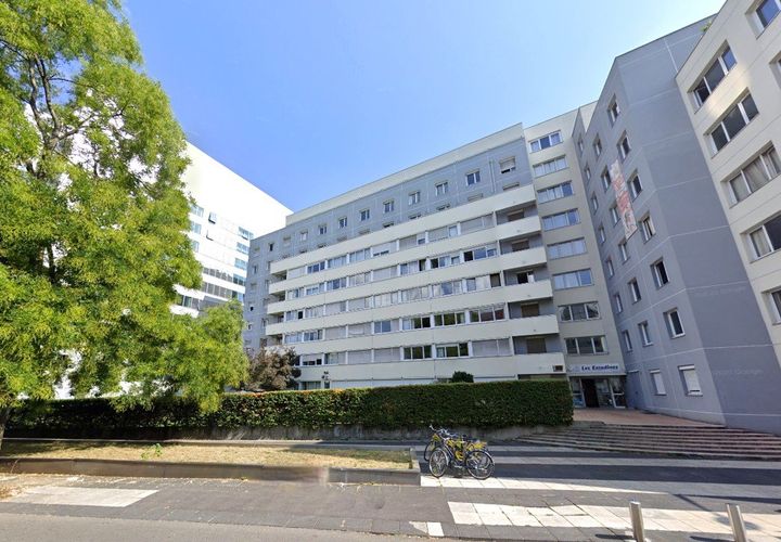 Erhvervsejendom i Grenoble, Isere, Grenoble - € 72.000 | Ref: 27E18C5440C94597 - foto 1