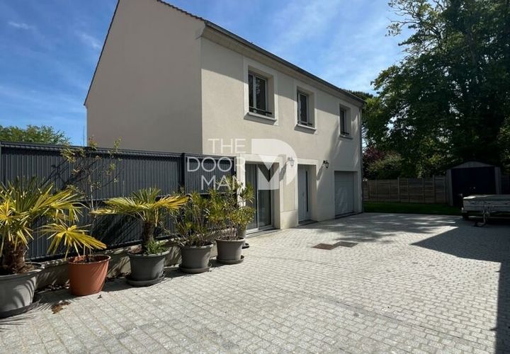 Villa a Limours, Essonne, Limours - € 499.000 | Ref: 9957 - foto 1