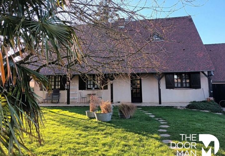 Villa a Saint-Caprais, Cher, Saint-Caprais - € 189.000 | Ref: 9911 - foto 1
