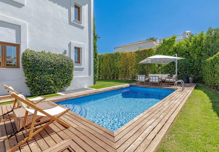Villa i Estepona, Malaga, Estepona - € 1.550.000 | Ref: R5343271 - foto 1