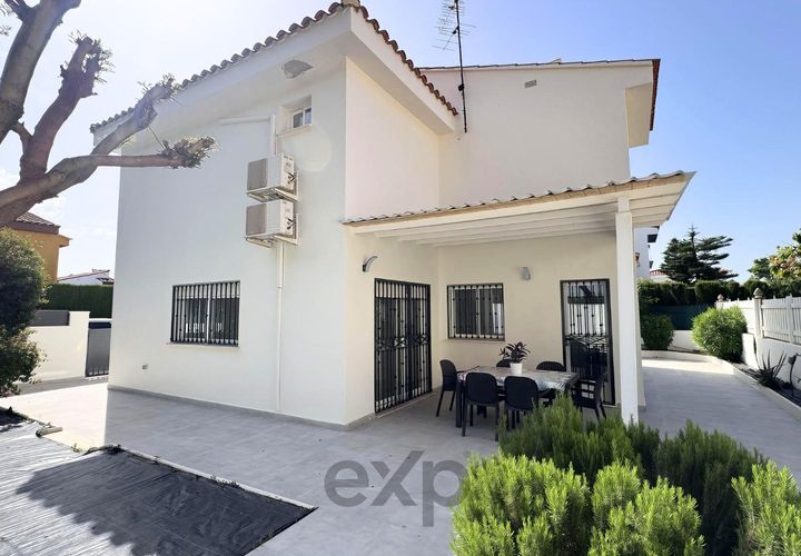 Villa i Riba-Roja De Turia, Valencia, Riba-Roja De Turia - € 425.000 | Ref: EXP14104/8930 - foto 1
